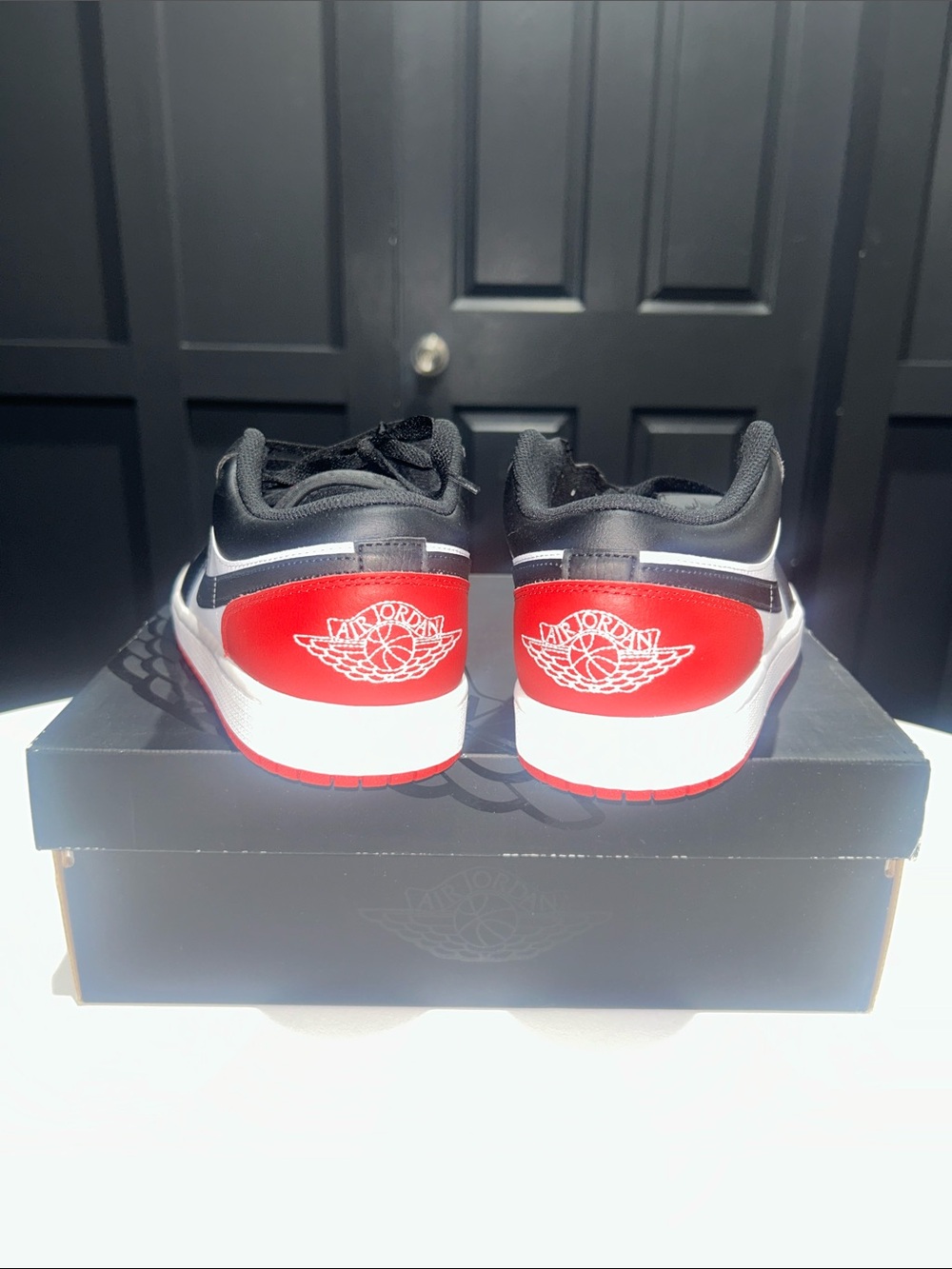 Jordan 1 Low “Bred Toe 2.0” Men’s Size 11.5 - Picture 5 of 9
